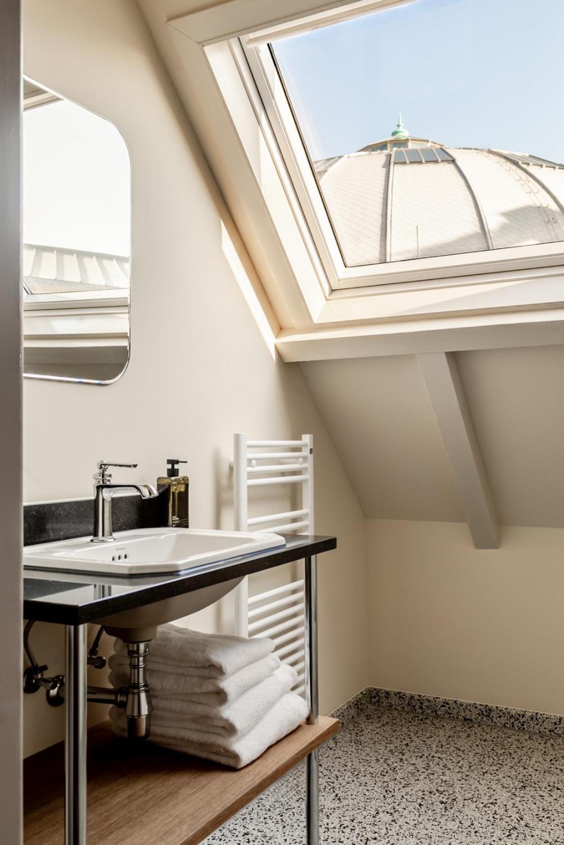 Hotel Metzlr House à Haarlem Extérieur photo